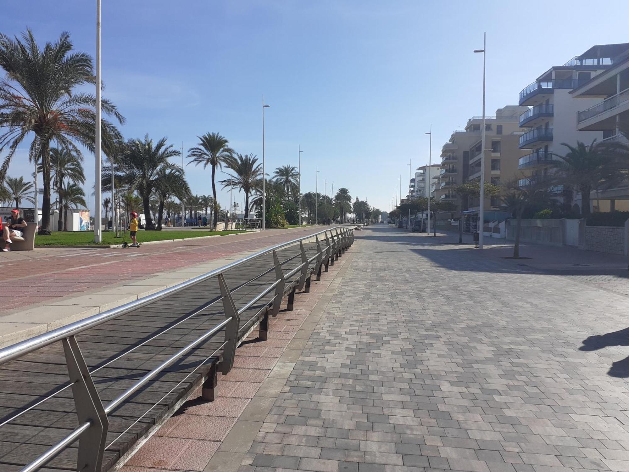 Paal Playa Solo Familias * Playa de Gandia